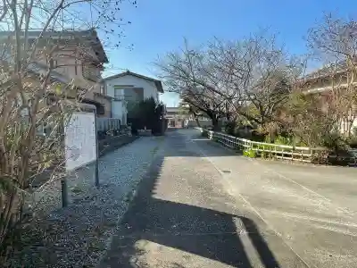 法性寺の{uncategorized: "未分類", other: "その他", undefined: "問題あり", building: "その他建物", grave: "お墓", sacred_gate: "鳥居", guardian: "狛犬", statue: "像", buddha: "仏像", history: "歴史", nature: "自然", garden: "庭園", animal: "動物", pagoda: "塔", temizu: "手水舎", mountain_gate: "山門・神門", sanctuary: "本殿・本堂", subordinate: "末社・摂社", art: "芸術", scenery: "景色", jizo: "地蔵", ema: "絵馬", goshuin: "御朱印", omikuji: "おみくじ", items: "授与品その他", amulet: "お守り", goshuincho: "御朱印帳", eats: "食事", festival: "お祭り", votive_dance: "神楽", shichigosan: "七五三参", wedding: "結婚式", experience: "体験その他", initially: "初詣", around: "周辺", anti_infection: "感染症対策"}