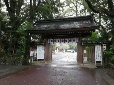 砥鹿神社(里宮)の山門・神門