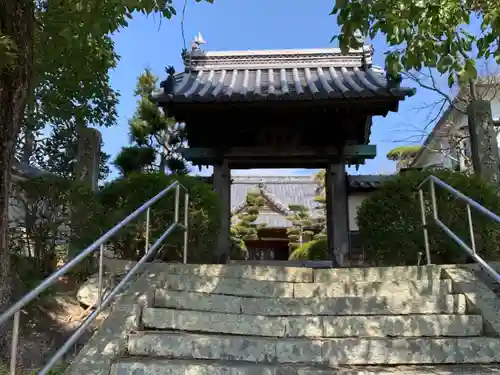 神咒寺の山門