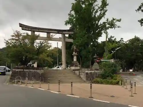 新日吉神宮の鳥居