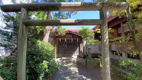 古町愛宕神社の末社