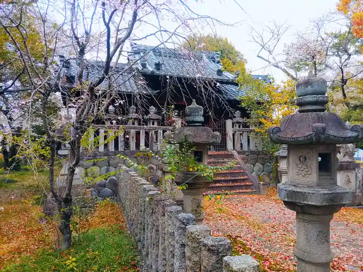 神明社(馬引)の本殿・本堂