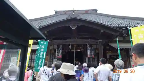 西光寺の本殿