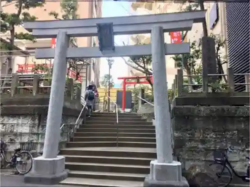 妻戀神社の鳥居