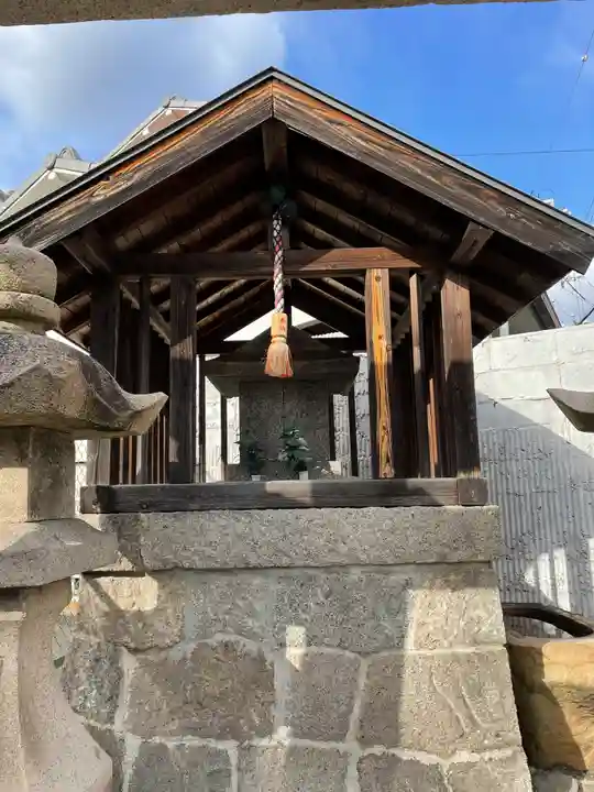 烏原神社の本殿・本堂