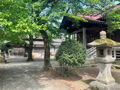 横手神明社の{uncategorized: "未分類", other: "その他", undefined: "問題あり", building: "その他建物", grave: "お墓", sacred_gate: "鳥居", guardian: "狛犬", statue: "像", buddha: "仏像", history: "歴史", nature: "自然", garden: "庭園", animal: "動物", pagoda: "塔", temizu: "手水舎", mountain_gate: "山門・神門", sanctuary: "本殿・本堂", subordinate: "末社・摂社", art: "芸術", scenery: "景色", jizo: "地蔵", ema: "絵馬", goshuin: "御朱印", omikuji: "おみくじ", items: "授与品その他", amulet: "お守り", goshuincho: "御朱印帳", eats: "食事", festival: "お祭り", votive_dance: "神楽", shichigosan: "七五三参", wedding: "結婚式", experience: "体験その他", initially: "初詣", around: "周辺", anti_infection: "感染症対策"}