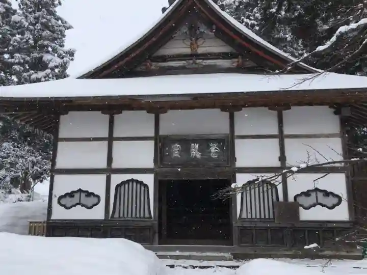 長勝寺の本殿・本堂