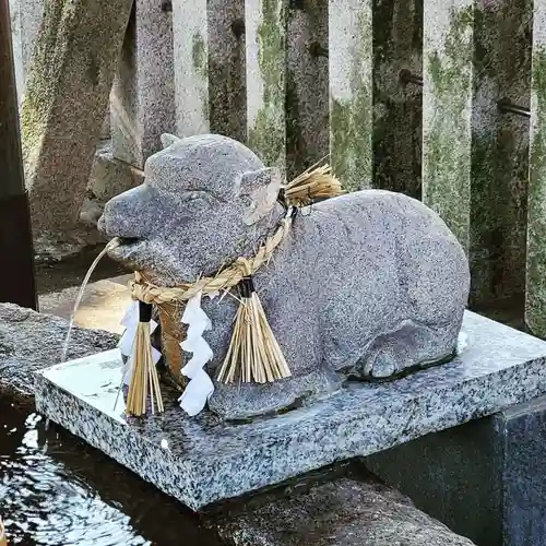 羊神社の狛犬