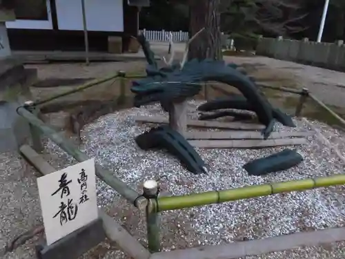 奈良縣護國神社の狛犬