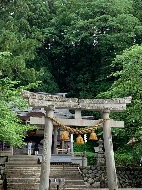 白川八幡神社(岐阜県)