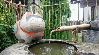 阿豆佐味天神社 立川水天宮の手水舎