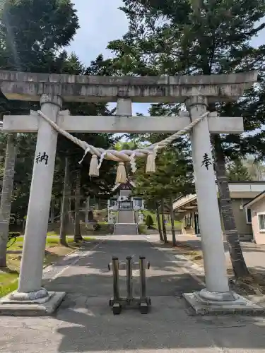 札内神社の{uncategorized: "未分類", other: "その他", undefined: "問題あり", building: "その他建物", grave: "お墓", sacred_gate: "鳥居", guardian: "狛犬", statue: "像", buddha: "仏像", history: "歴史", nature: "自然", garden: "庭園", animal: "動物", pagoda: "塔", temizu: "手水舎", mountain_gate: "山門・神門", sanctuary: "本殿・本堂", subordinate: "末社・摂社", art: "芸術", scenery: "景色", jizo: "地蔵", ema: "絵馬", goshuin: "御朱印", omikuji: "おみくじ", items: "授与品その他", amulet: "お守り", goshuincho: "御朱印帳", eats: "食事", festival: "お祭り", votive_dance: "神楽", shichigosan: "七五三参", wedding: "結婚式", experience: "体験その他", initially: "初詣", around: "周辺", anti_infection: "感染症対策"}