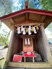 諏訪内山神社の末社