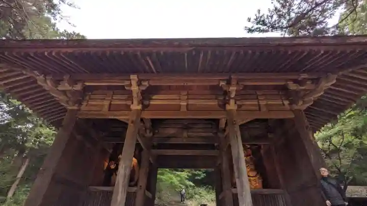 財賀寺の山門・神門