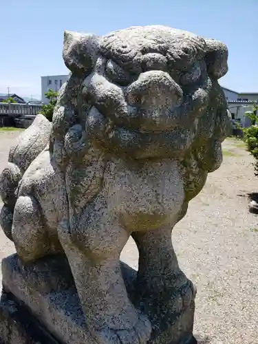 日尾神社の狛犬