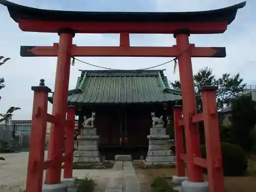 七座下稲荷神社の鳥居