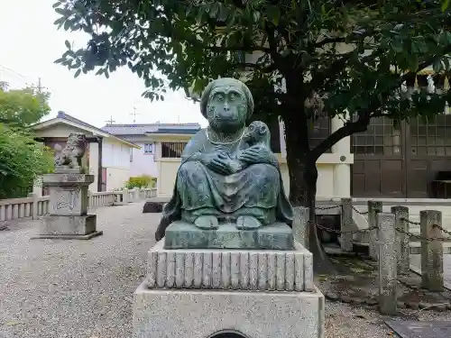 日吉神社の狛犬