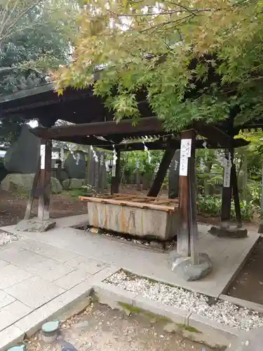 四柱神社の手水舎