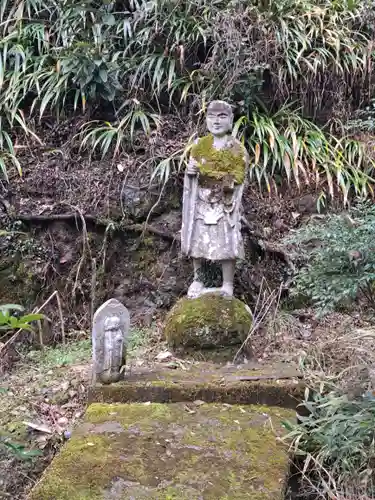 高野堂の像