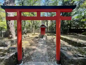 壺神神社 (春日大社末社)の{uncategorized: "未分類", other: "その他", undefined: "問題あり", building: "その他建物", grave: "お墓", sacred_gate: "鳥居", guardian: "狛犬", statue: "像", buddha: "仏像", history: "歴史", nature: "自然", garden: "庭園", animal: "動物", pagoda: "塔", temizu: "手水舎", mountain_gate: "山門・神門", sanctuary: "本殿・本堂", subordinate: "末社・摂社", art: "芸術", scenery: "景色", jizo: "地蔵", ema: "絵馬", goshuin: "御朱印", omikuji: "おみくじ", items: "授与品その他", amulet: "お守り", goshuincho: "御朱印帳", eats: "食事", festival: "お祭り", votive_dance: "神楽", shichigosan: "七五三参", wedding: "結婚式", experience: "体験その他", initially: "初詣", around: "周辺", anti_infection: "感染症対策"}