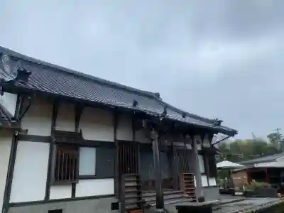 宝積寺の{uncategorized: "未分類", other: "その他", undefined: "問題あり", building: "その他建物", grave: "お墓", sacred_gate: "鳥居", guardian: "狛犬", statue: "像", buddha: "仏像", history: "歴史", nature: "自然", garden: "庭園", animal: "動物", pagoda: "塔", temizu: "手水舎", mountain_gate: "山門・神門", sanctuary: "本殿・本堂", subordinate: "末社・摂社", art: "芸術", scenery: "景色", jizo: "地蔵", ema: "絵馬", goshuin: "御朱印", omikuji: "おみくじ", items: "授与品その他", amulet: "お守り", goshuincho: "御朱印帳", eats: "食事", festival: "お祭り", votive_dance: "神楽", shichigosan: "七五三参", wedding: "結婚式", experience: "体験その他", initially: "初詣", around: "周辺", anti_infection: "感染症対策"}