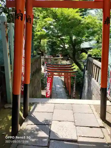 花園稲荷神社の鳥居