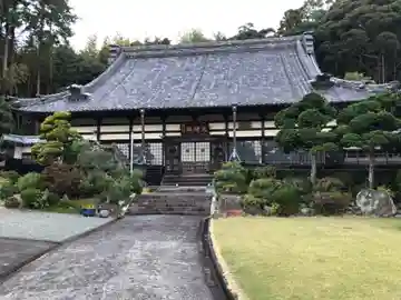 大興寺の本殿・本堂