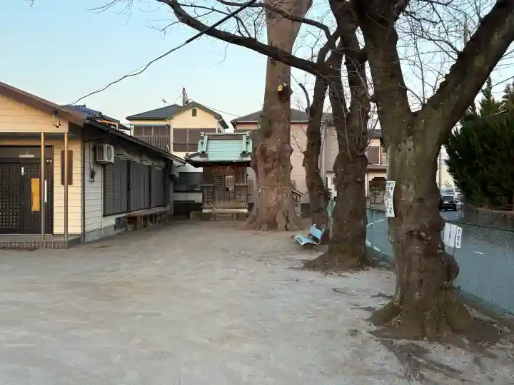 御嶽神社の{uncategorized: "未分類", other: "その他", undefined: "問題あり", building: "その他建物", grave: "お墓", sacred_gate: "鳥居", guardian: "狛犬", statue: "像", buddha: "仏像", history: "歴史", nature: "自然", garden: "庭園", animal: "動物", pagoda: "塔", temizu: "手水舎", mountain_gate: "山門・神門", sanctuary: "本殿・本堂", subordinate: "末社・摂社", art: "芸術", scenery: "景色", jizo: "地蔵", ema: "絵馬", goshuin: "御朱印", omikuji: "おみくじ", items: "授与品その他", amulet: "お守り", goshuincho: "御朱印帳", eats: "食事", festival: "お祭り", votive_dance: "神楽", shichigosan: "七五三参", wedding: "結婚式", experience: "体験その他", initially: "初詣", around: "周辺", anti_infection: "感染症対策"}