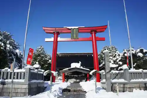 越中護国八幡宮の本殿