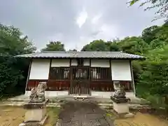 子守神社の本殿