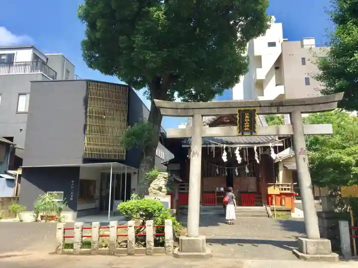 江島杉山神社の鳥居