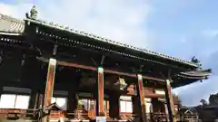 清凉寺の本殿