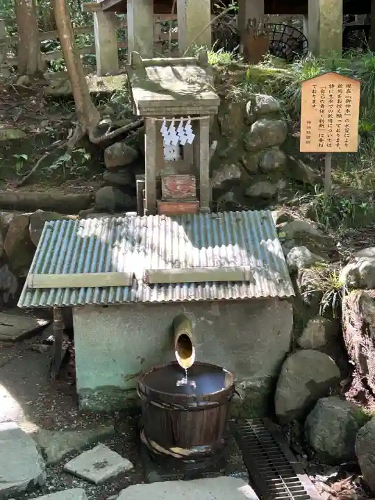 宝登山神社の{uncategorized: "未分類", other: "その他", undefined: "問題あり", building: "その他建物", grave: "お墓", sacred_gate: "鳥居", guardian: "狛犬", statue: "像", buddha: "仏像", history: "歴史", nature: "自然", garden: "庭園", animal: "動物", pagoda: "塔", temizu: "手水舎", mountain_gate: "山門・神門", sanctuary: "本殿・本堂", subordinate: "末社・摂社", art: "芸術", scenery: "景色", jizo: "地蔵", ema: "絵馬", goshuin: "御朱印", omikuji: "おみくじ", items: "授与品その他", amulet: "お守り", goshuincho: "御朱印帳", eats: "食事", festival: "お祭り", votive_dance: "神楽", shichigosan: "七五三参", wedding: "結婚式", experience: "体験その他", initially: "初詣", around: "周辺", anti_infection: "感染症対策"}