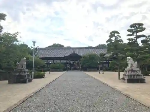 誉田八幡宮の本殿