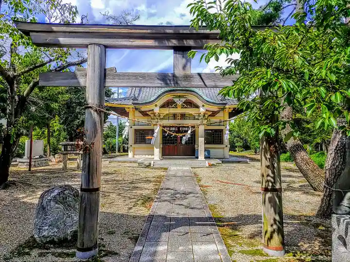八幡神社(服部八幡神社)の鳥居