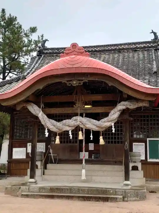 古尾八幡宮の{uncategorized: "未分類", other: "その他", undefined: "問題あり", building: "その他建物", grave: "お墓", sacred_gate: "鳥居", guardian: "狛犬", statue: "像", buddha: "仏像", history: "歴史", nature: "自然", garden: "庭園", animal: "動物", pagoda: "塔", temizu: "手水舎", mountain_gate: "山門・神門", sanctuary: "本殿・本堂", subordinate: "末社・摂社", art: "芸術", scenery: "景色", jizo: "地蔵", ema: "絵馬", goshuin: "御朱印", omikuji: "おみくじ", items: "授与品その他", amulet: "お守り", goshuincho: "御朱印帳", eats: "食事", festival: "お祭り", votive_dance: "神楽", shichigosan: "七五三参", wedding: "結婚式", experience: "体験その他", initially: "初詣", around: "周辺", anti_infection: "感染症対策"}