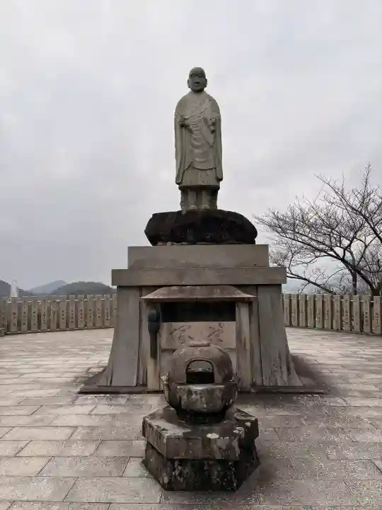 犬山寂光院の{uncategorized: "未分類", other: "その他", undefined: "問題あり", building: "その他建物", grave: "お墓", sacred_gate: "鳥居", guardian: "狛犬", statue: "像", buddha: "仏像", history: "歴史", nature: "自然", garden: "庭園", animal: "動物", pagoda: "塔", temizu: "手水舎", mountain_gate: "山門・神門", sanctuary: "本殿・本堂", subordinate: "末社・摂社", art: "芸術", scenery: "景色", jizo: "地蔵", ema: "絵馬", goshuin: "御朱印", omikuji: "おみくじ", items: "授与品その他", amulet: "お守り", goshuincho: "御朱印帳", eats: "食事", festival: "お祭り", votive_dance: "神楽", shichigosan: "七五三参", wedding: "結婚式", experience: "体験その他", initially: "初詣", around: "周辺", anti_infection: "感染症対策"}