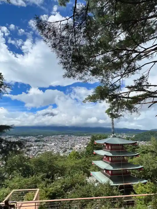 新倉富士浅間神社(山梨県)