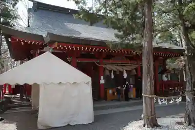 生島足島神社の本殿・本堂