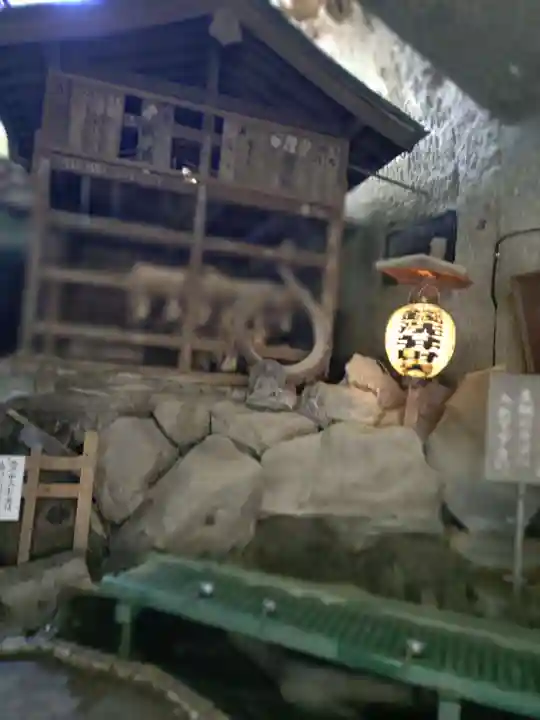 銭洗弁財天宇賀福神社(神奈川県)