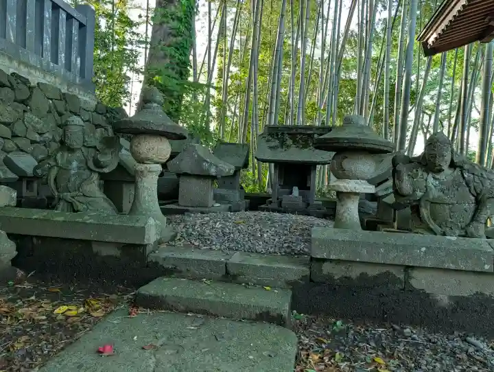 天津神社の{uncategorized: "未分類", other: "その他", undefined: "問題あり", building: "その他建物", grave: "お墓", sacred_gate: "鳥居", guardian: "狛犬", statue: "像", buddha: "仏像", history: "歴史", nature: "自然", garden: "庭園", animal: "動物", pagoda: "塔", temizu: "手水舎", mountain_gate: "山門・神門", sanctuary: "本殿・本堂", subordinate: "末社・摂社", art: "芸術", scenery: "景色", jizo: "地蔵", ema: "絵馬", goshuin: "御朱印", omikuji: "おみくじ", items: "授与品その他", amulet: "お守り", goshuincho: "御朱印帳", eats: "食事", festival: "お祭り", votive_dance: "神楽", shichigosan: "七五三参", wedding: "結婚式", experience: "体験その他", initially: "初詣", around: "周辺", anti_infection: "感染症対策"}