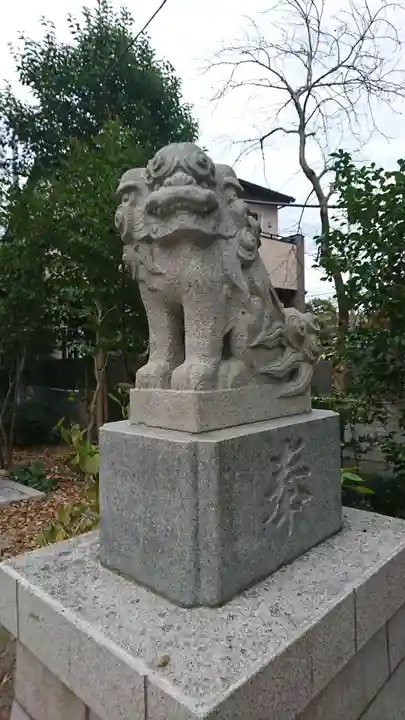 大鷲神社の狛犬