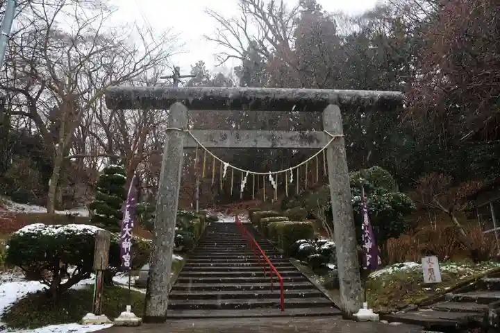 三春大神宮の鳥居