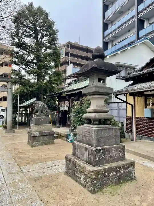 胡録神社の{uncategorized: "未分類", other: "その他", undefined: "問題あり", building: "その他建物", grave: "お墓", sacred_gate: "鳥居", guardian: "狛犬", statue: "像", buddha: "仏像", history: "歴史", nature: "自然", garden: "庭園", animal: "動物", pagoda: "塔", temizu: "手水舎", mountain_gate: "山門・神門", sanctuary: "本殿・本堂", subordinate: "末社・摂社", art: "芸術", scenery: "景色", jizo: "地蔵", ema: "絵馬", goshuin: "御朱印", omikuji: "おみくじ", items: "授与品その他", amulet: "お守り", goshuincho: "御朱印帳", eats: "食事", festival: "お祭り", votive_dance: "神楽", shichigosan: "七五三参", wedding: "結婚式", experience: "体験その他", initially: "初詣", around: "周辺", anti_infection: "感染症対策"}