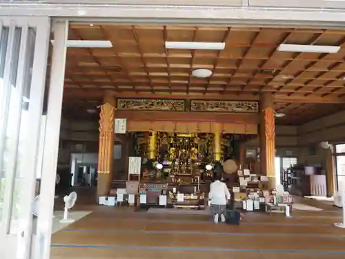 光明寺の本殿・本堂