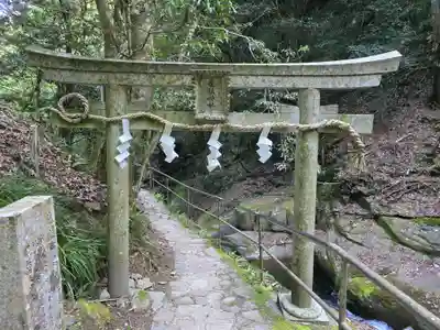 龍鎮神社(奈良県)