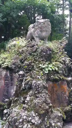 富士山東口本宮 冨士浅間神社の狛犬