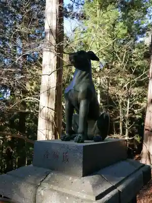 三峯神社の狛犬