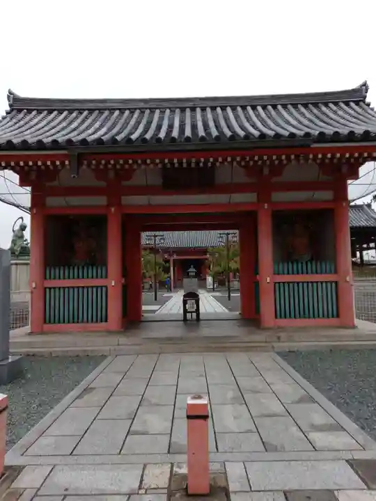 津観音の山門・神門