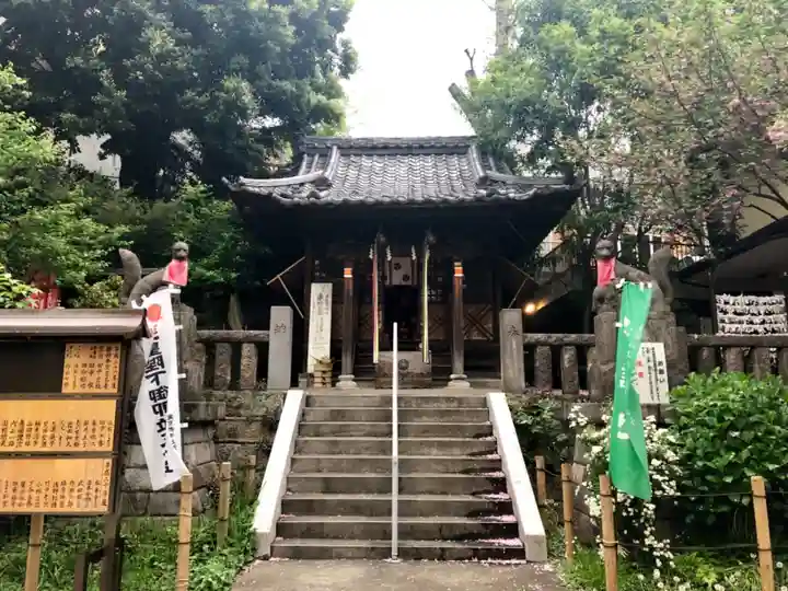 烏森稲荷神社の本殿・本堂